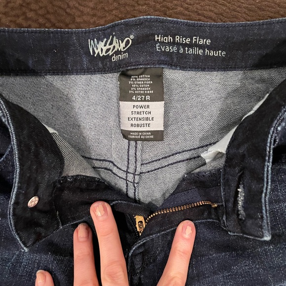 Mossimo high rise flare jeans in size 4/27. - Picture 2 of 4